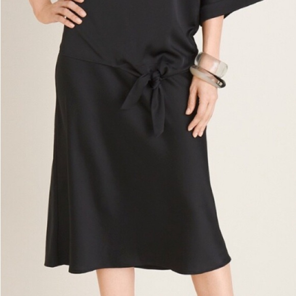 Chico's Size 0 (US 4) Solid Satin Bias Cut Skirt Black